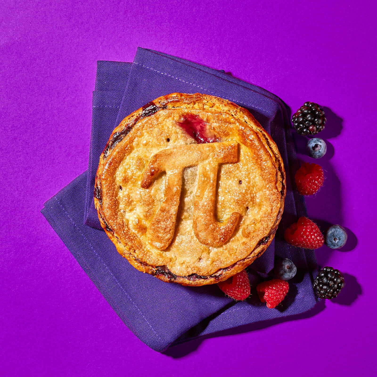Mini Mixed Berry Pie
